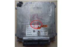 五十鈴4JJ1E2N電腦板ECU transtron發(fā)動(dòng)機(jī)控制單元8980399479 01